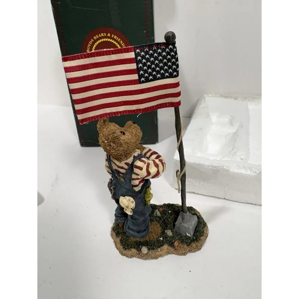 Boyds Bears SAMMY BEARMERICAN I‎ PLEDGE ALLEGIANCE 1E/21 227787 New